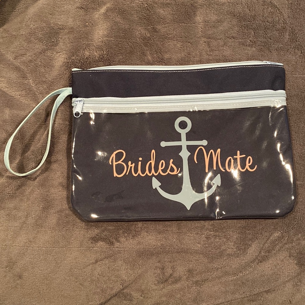 Beach wristlet